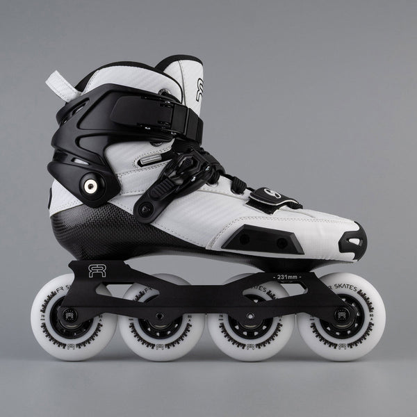 FR - SPIN White Complete Skate - 2025
