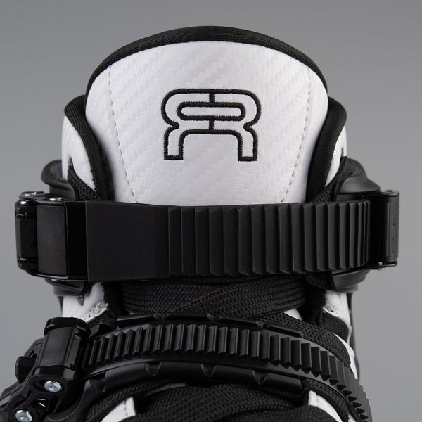 FR - SPIN White Complete Skate - 2025