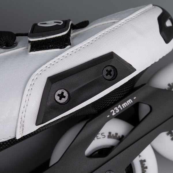 FR - SPIN White Complete Skate - 2025