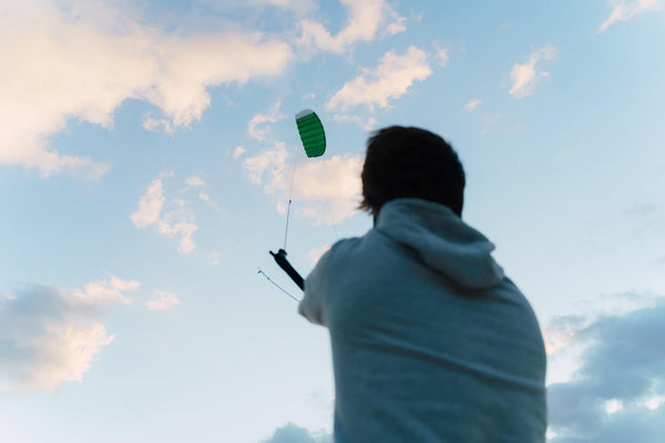 Ozone IGNITION V3 Trainer Kite Package with 3-Line safety 3.0 sq m - Orange/White