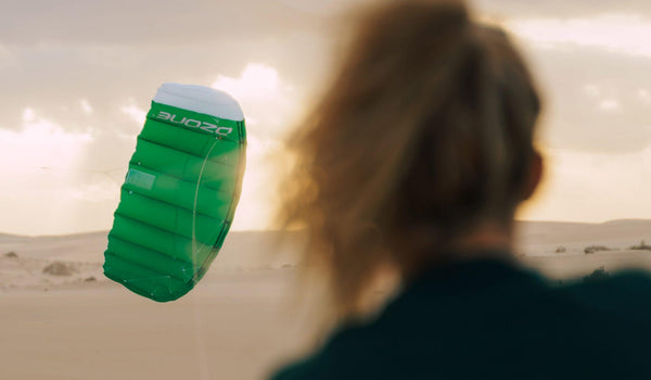 Ozone IGNITION V3 Trainer Kite Package with 3-Line safety 3.0 sq m - Orange/White