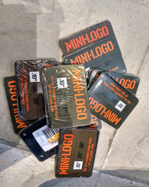 MINI LOGO "Mini Logo Shock Risers" 0.10" (Set)