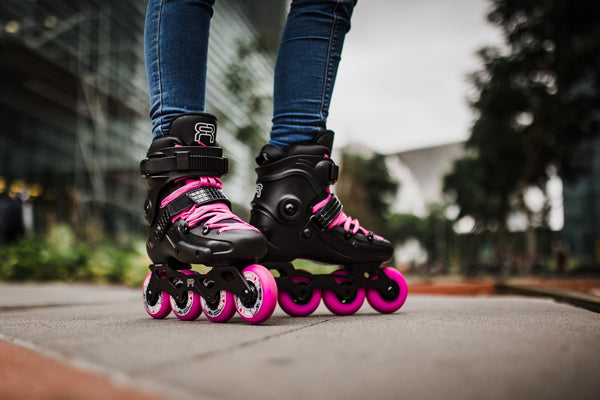 FR FRW 80 Skates Black/Pink