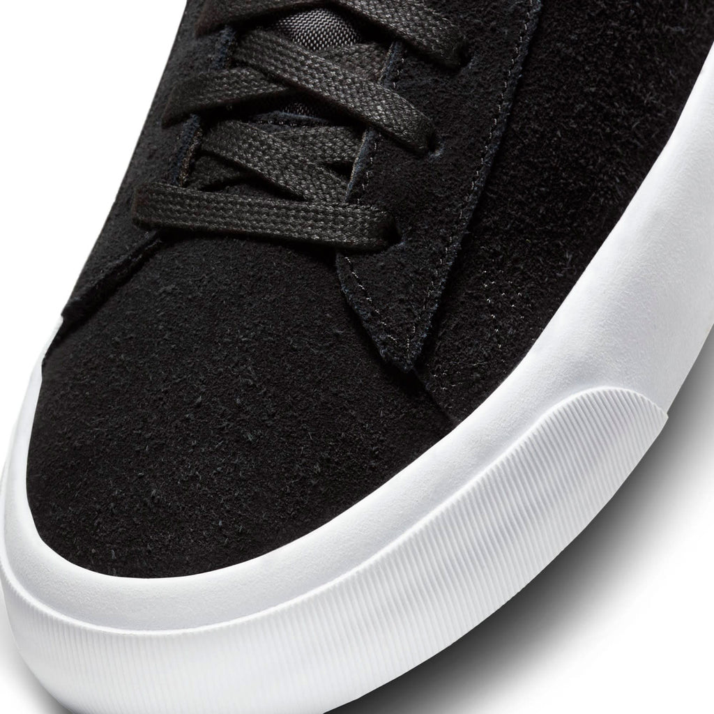 NIKE SB ZOOM BLAZER LOW PRO GT SKATE SHOES - Size 9, 10.5