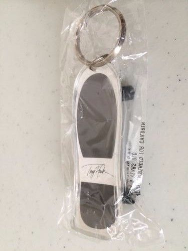 POWELL PERALTA OLD SCHOOL TONY HAWK FINGERBOARD KEYCHAIN - Sale